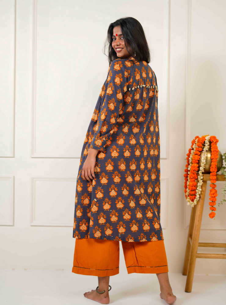 Taal Kosha Set - Batik Printed Tunic & Straight Pants