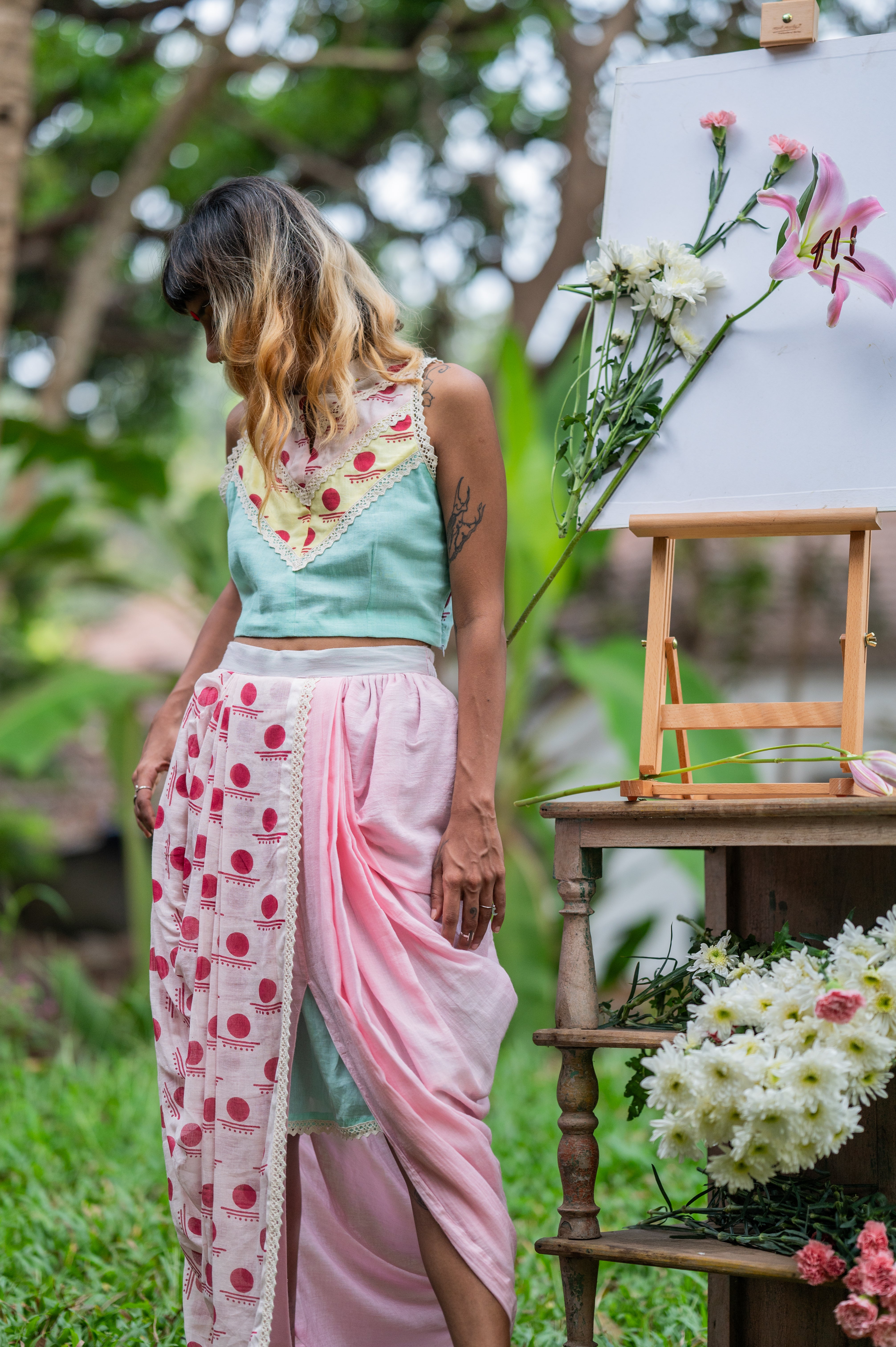 Handloom Cotton In-cut Blouse | Prathaa