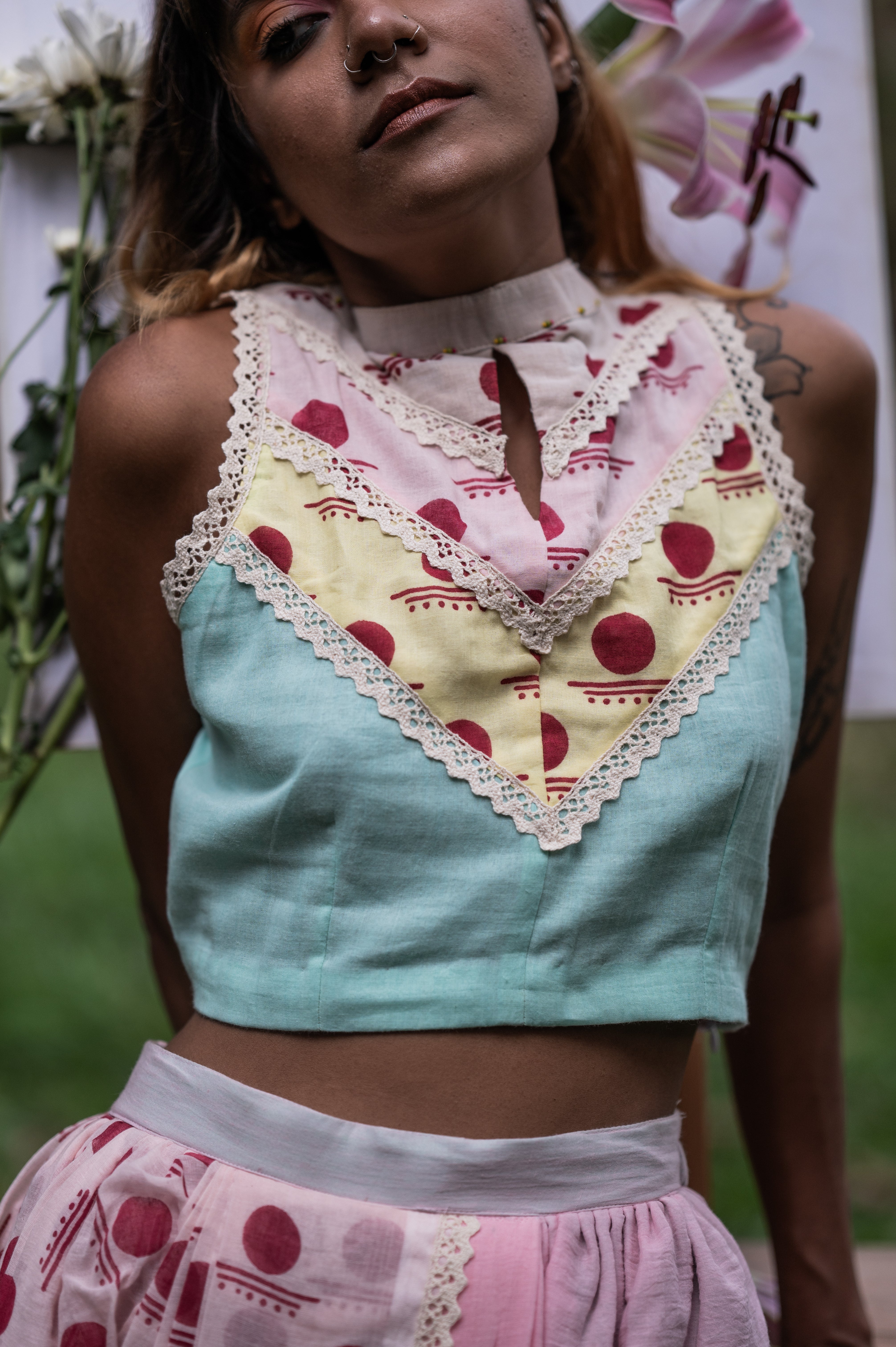 Handloom Cotton In-cut Blouse | Prathaa