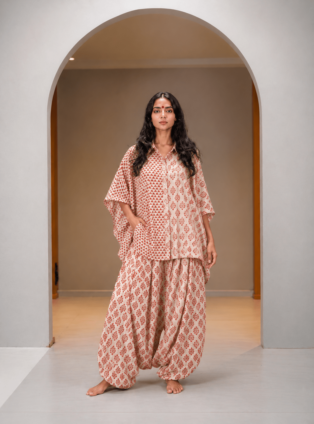 MAUJ KAFTAN HAREM SET - Prathaa-weaving traditions