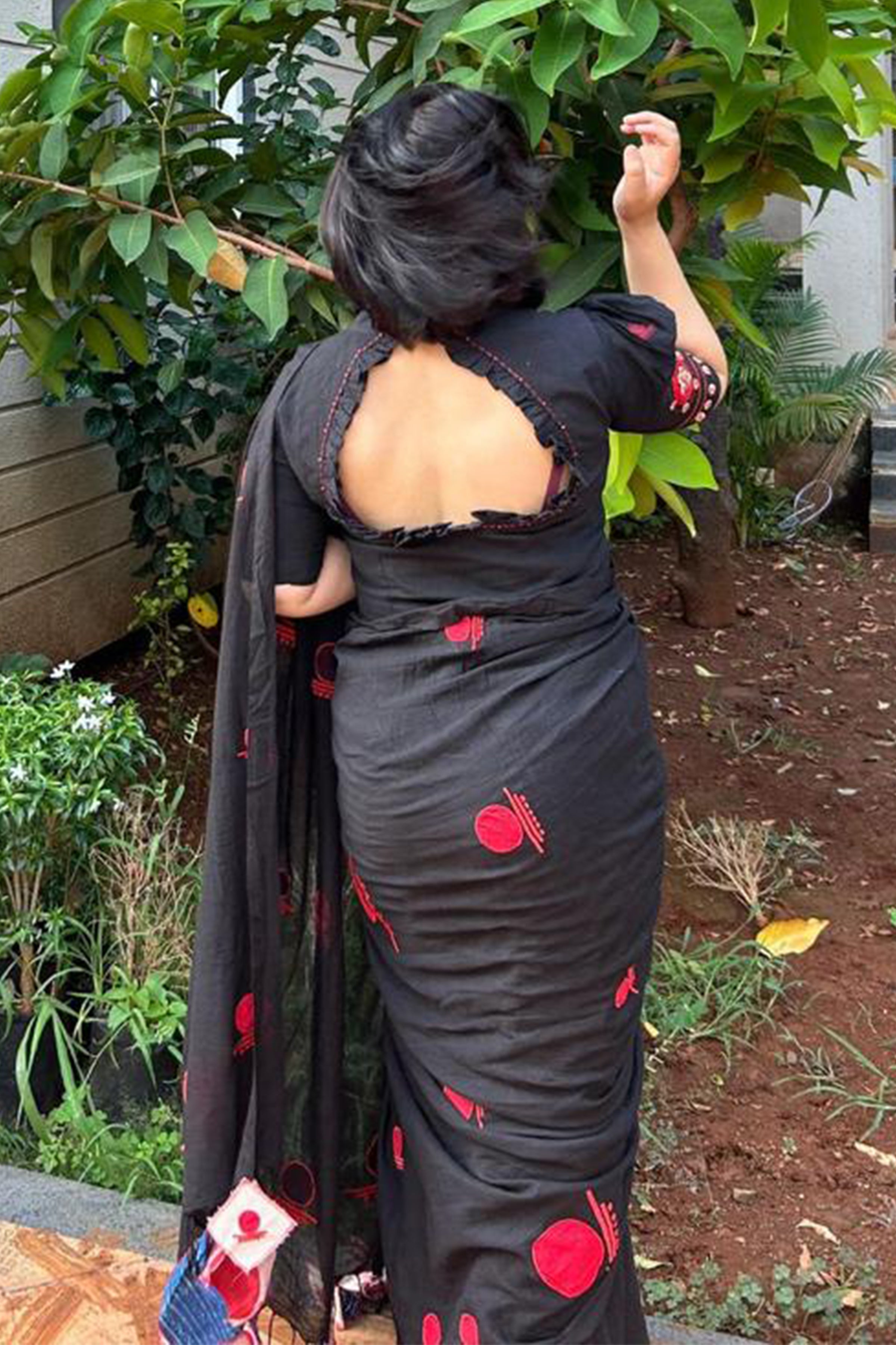 VICTORIAN BLOUSE BLACK - Prathaa - weaving traditions