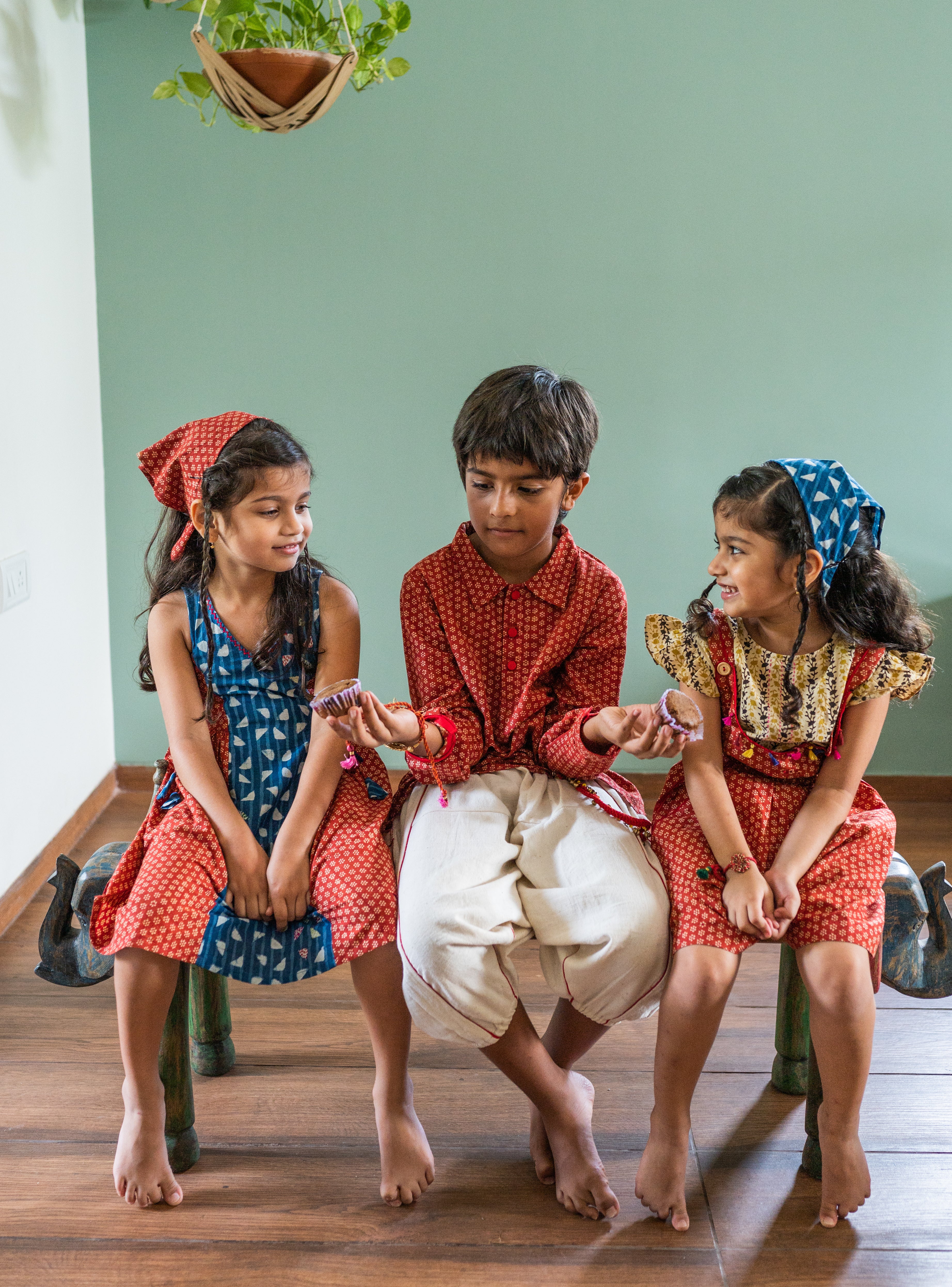 NATKHAT:- Red floral Bagru Dungaree | Handloom Cotton Kidswear | Prathaa