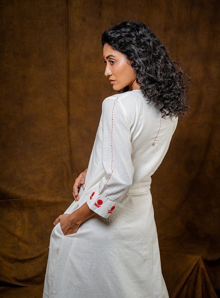 SHVET- WHITE COTTON MIDI DRESS | Prathaa