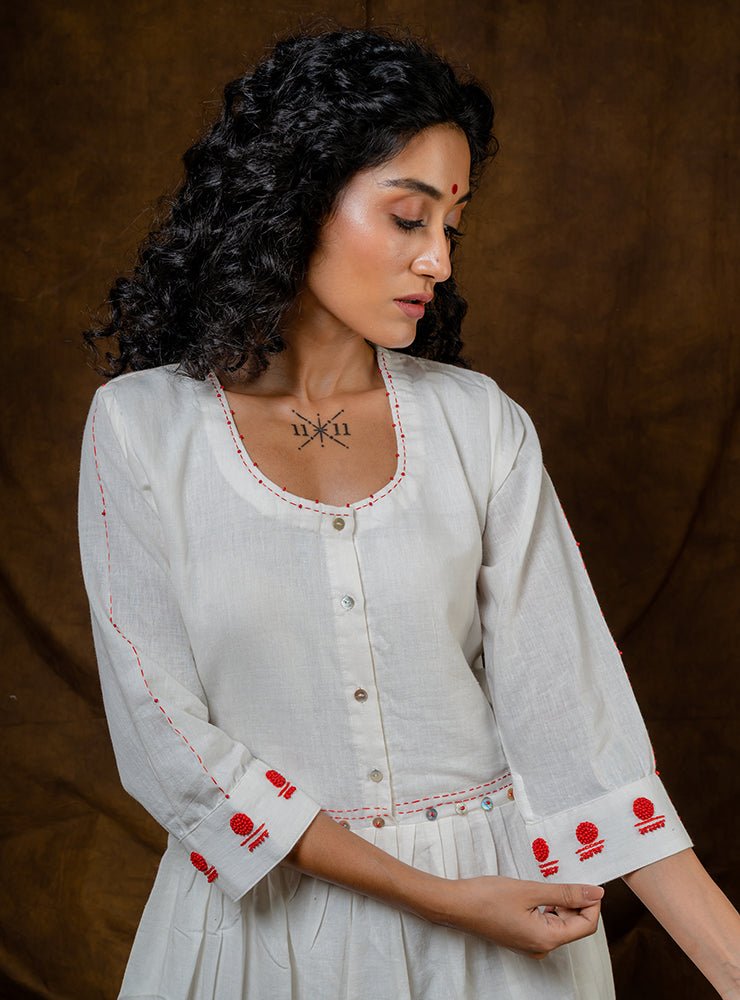 SHVET- WHITE COTTON MIDI DRESS | Prathaa