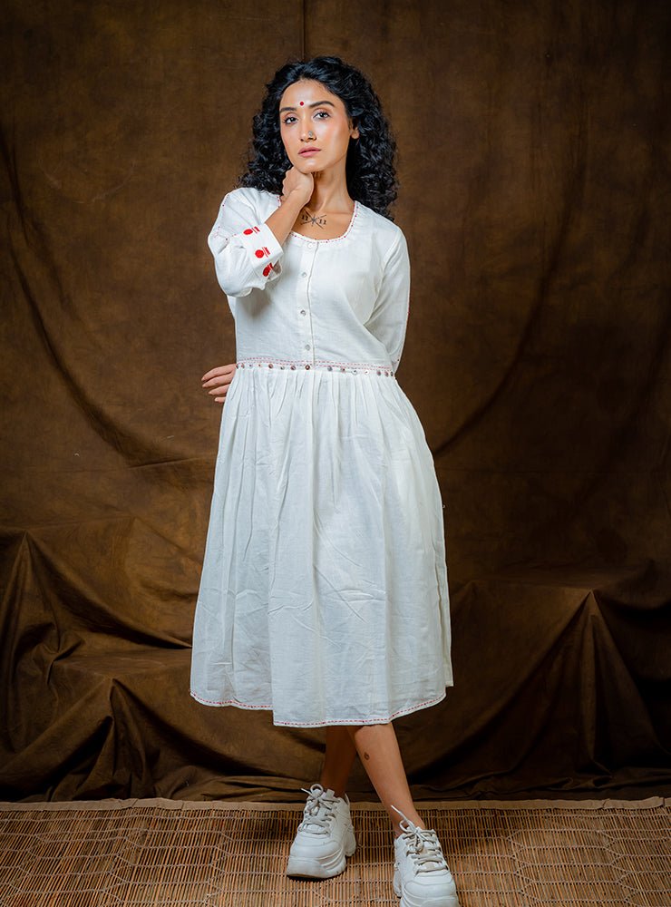 SHVET- WHITE COTTON MIDI DRESS | Prathaa