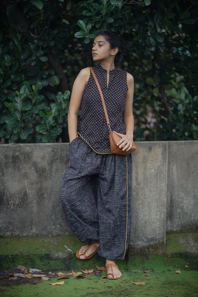 Saanjh Black Handloom Cotton Harem Pants-PRATHAA | harem pants with tops