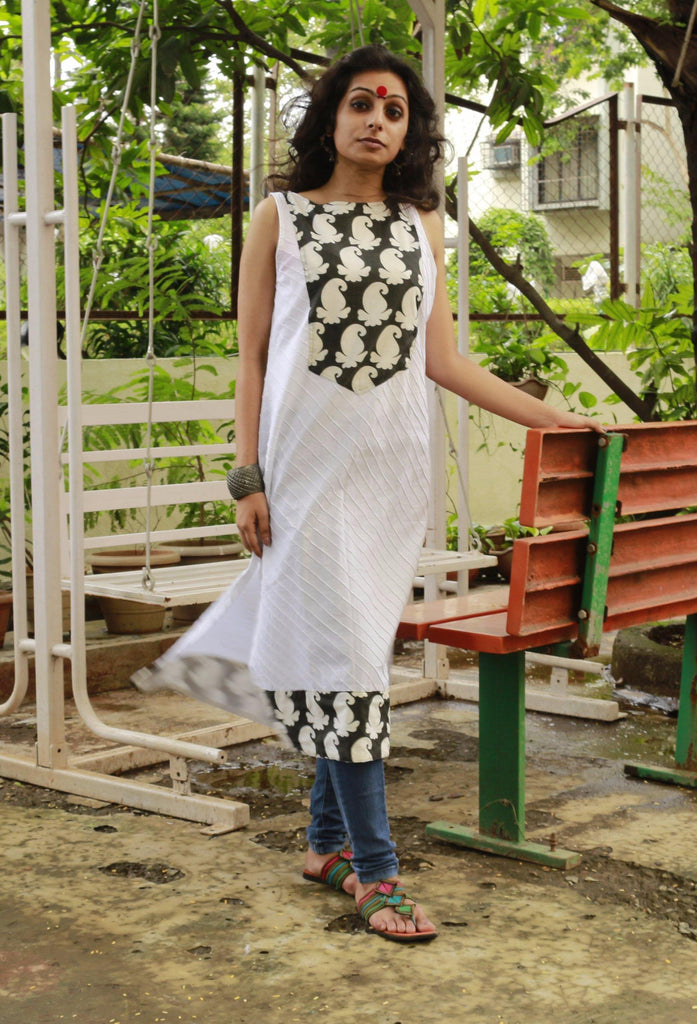 Tunics - Buy Black & White Asymmetrical Tunic  Cotton Tunic Tops Online in  India - PRATHAA – Prathaa - weaving traditions