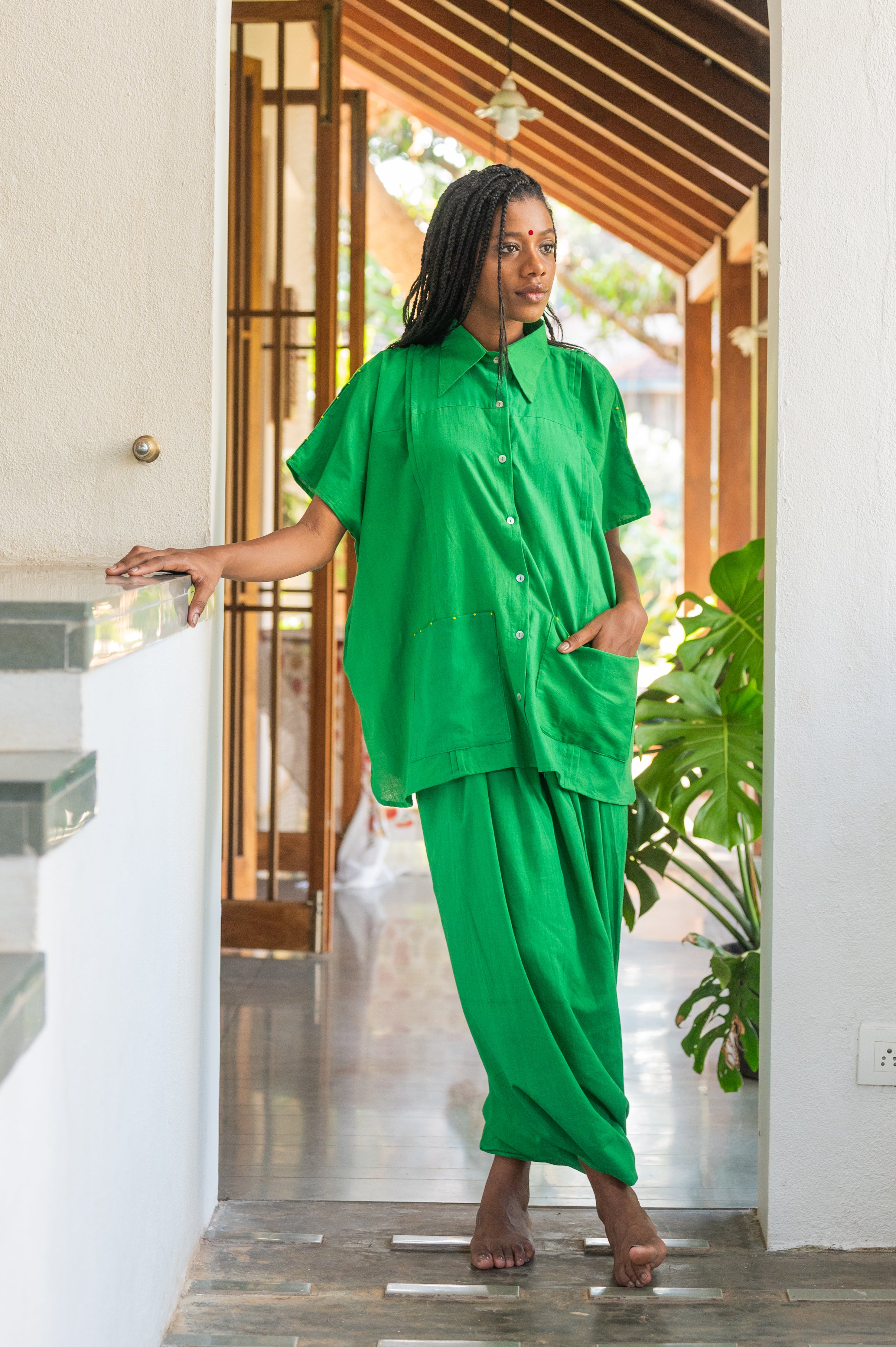 Set:Green Mul Kaftan Dhoti - Prathaa - weaving traditions