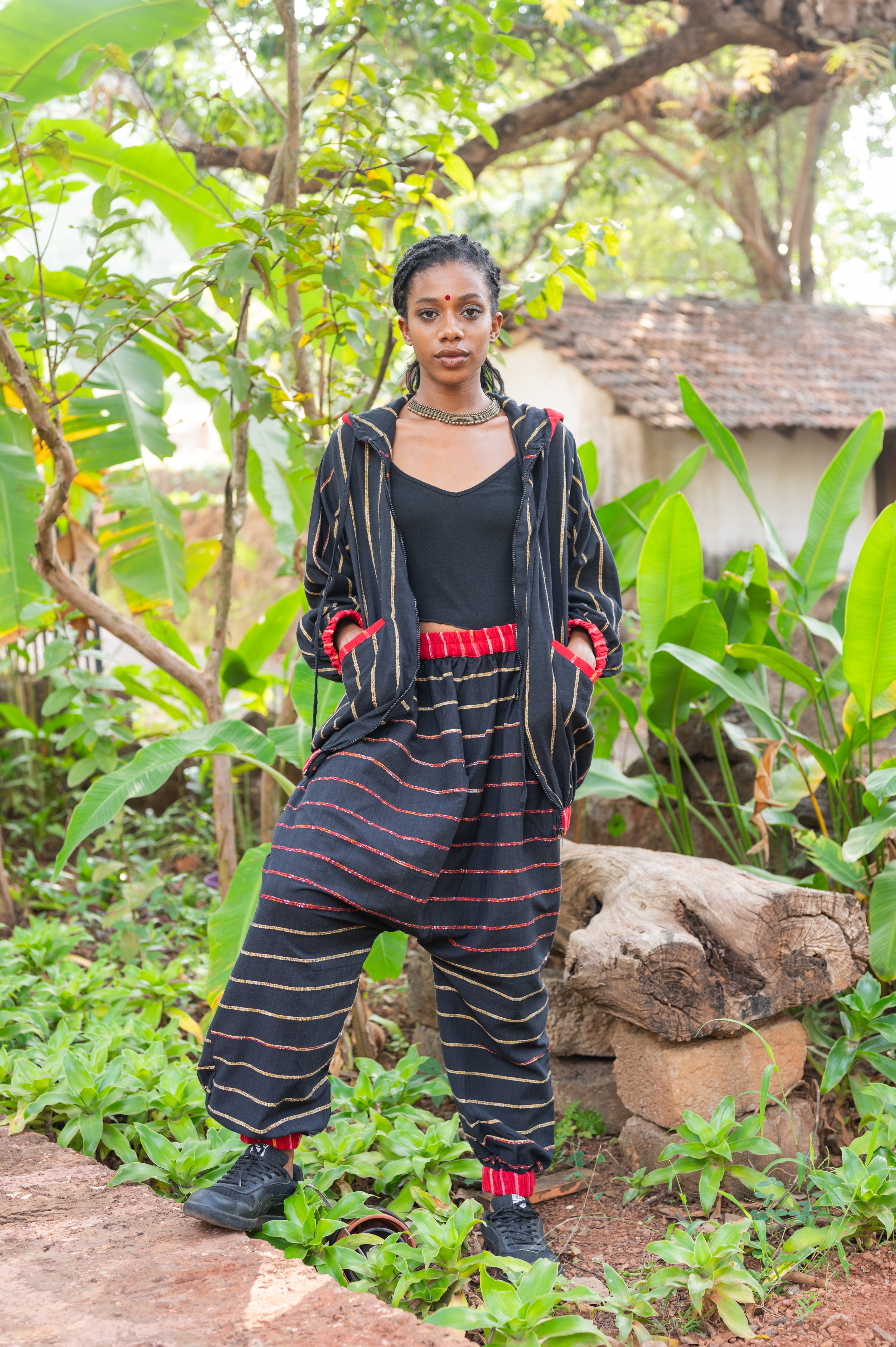 Track Pants - Hoodieset - Prathaa - weaving traditions