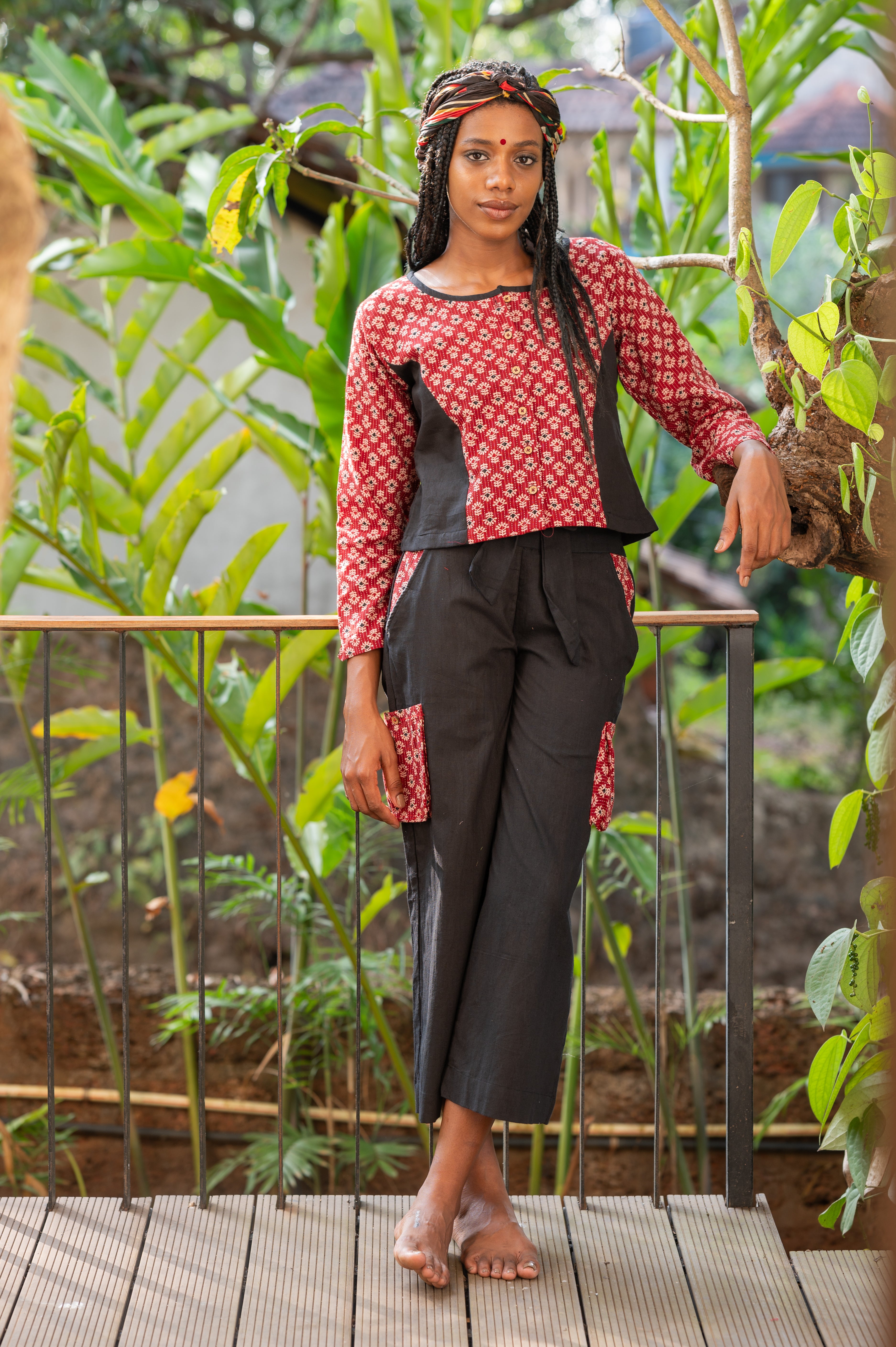 Crop Top With Pants - Prathaa - weaving traditions