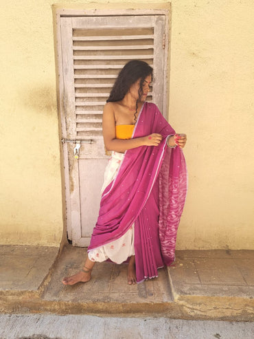 One of it’s kind- Magenta pink Jamdani Saree