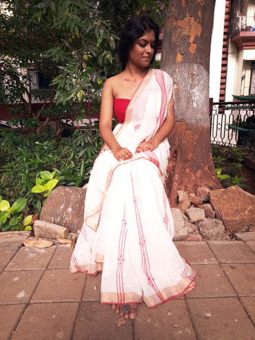 One of it’s kind- White and Red Jamdani Saree | Prathaa | navratri clothes| red and white handloom saree