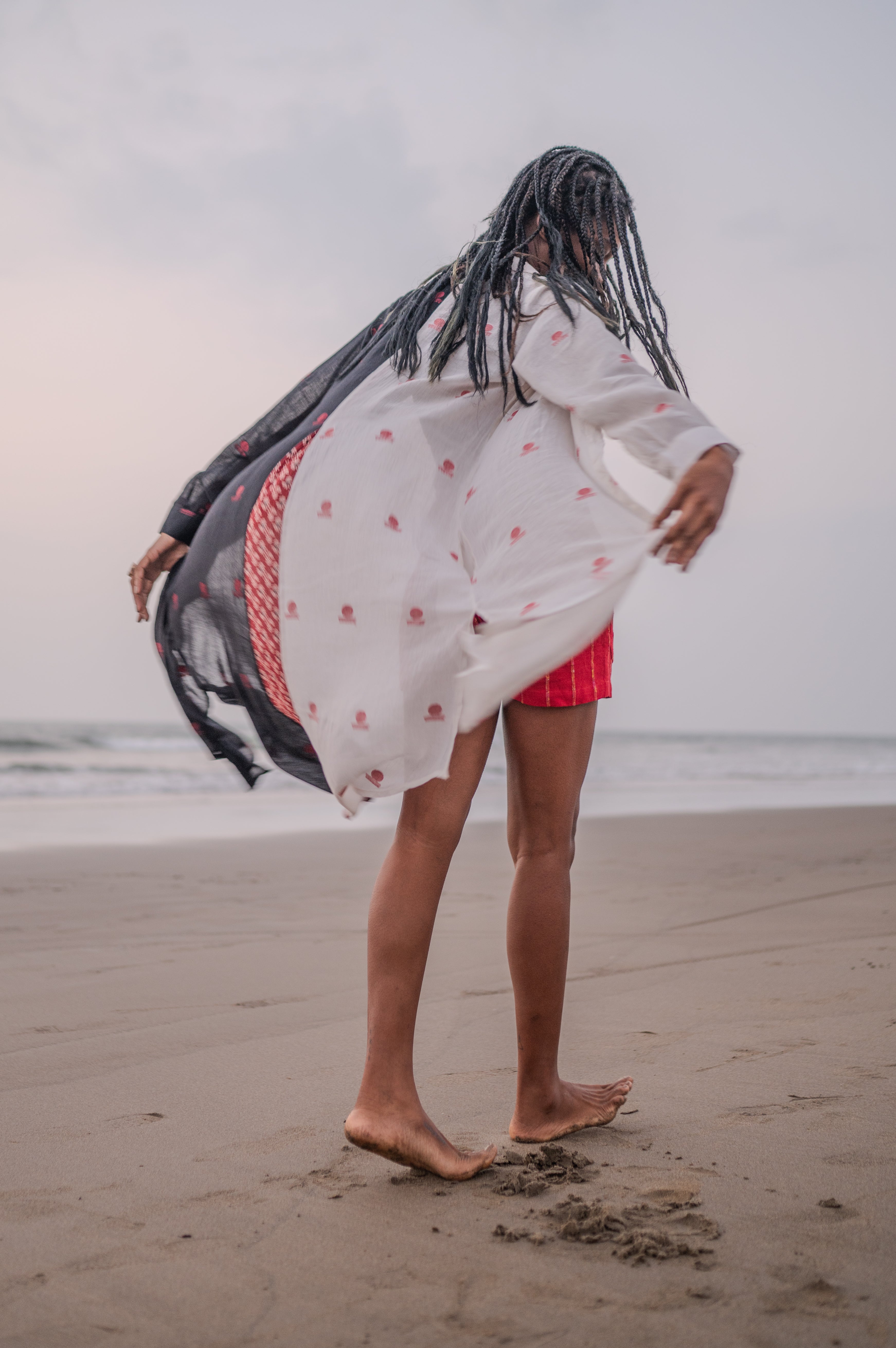 Black and White Jamdani Shirt Dress - Prathaa - weaving traditions