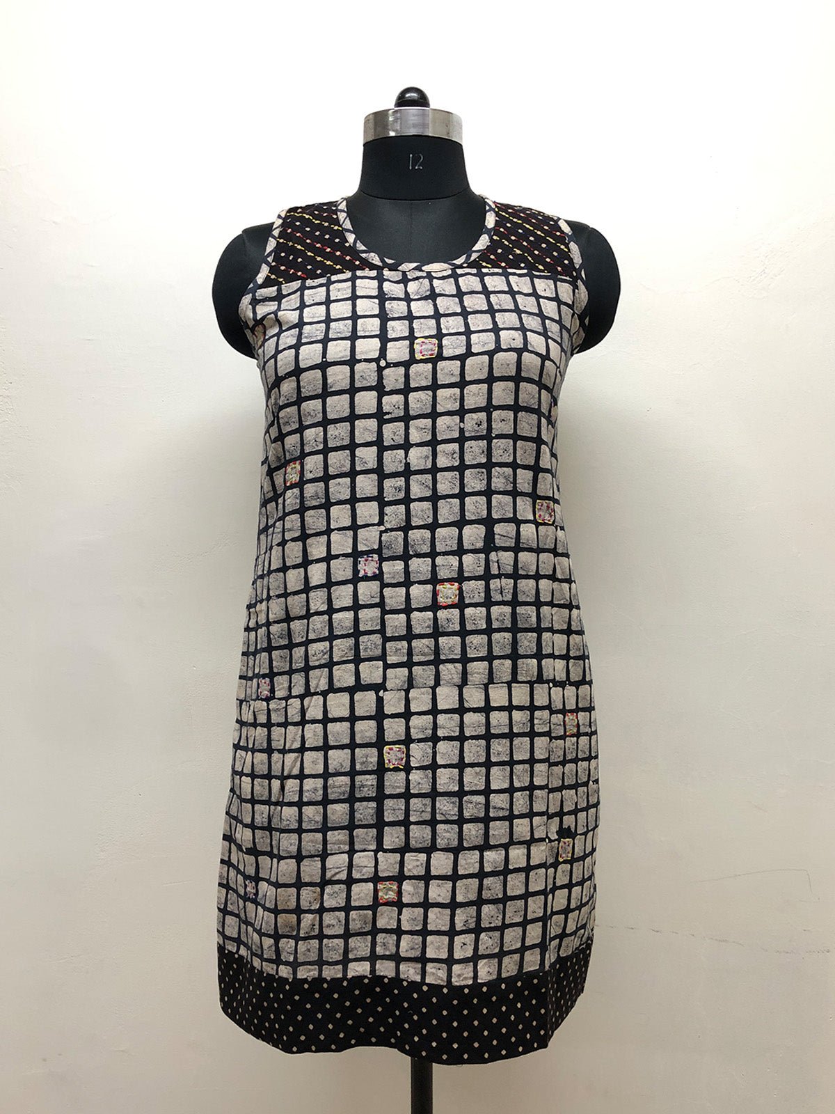 Black and White Block Printed Dress - Prathaa - weaving traditions