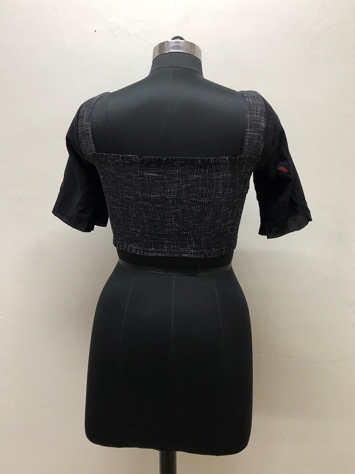 Black Jamdani Blouse - Prathaa - weaving traditions