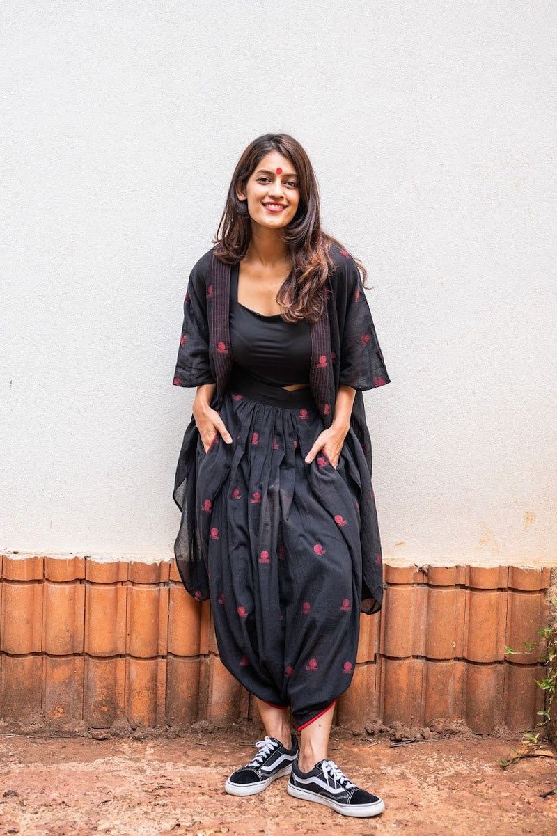 Black Jamdani Cotton High-Low Aastey Jacket from Prathaa, styled for visarjan processions