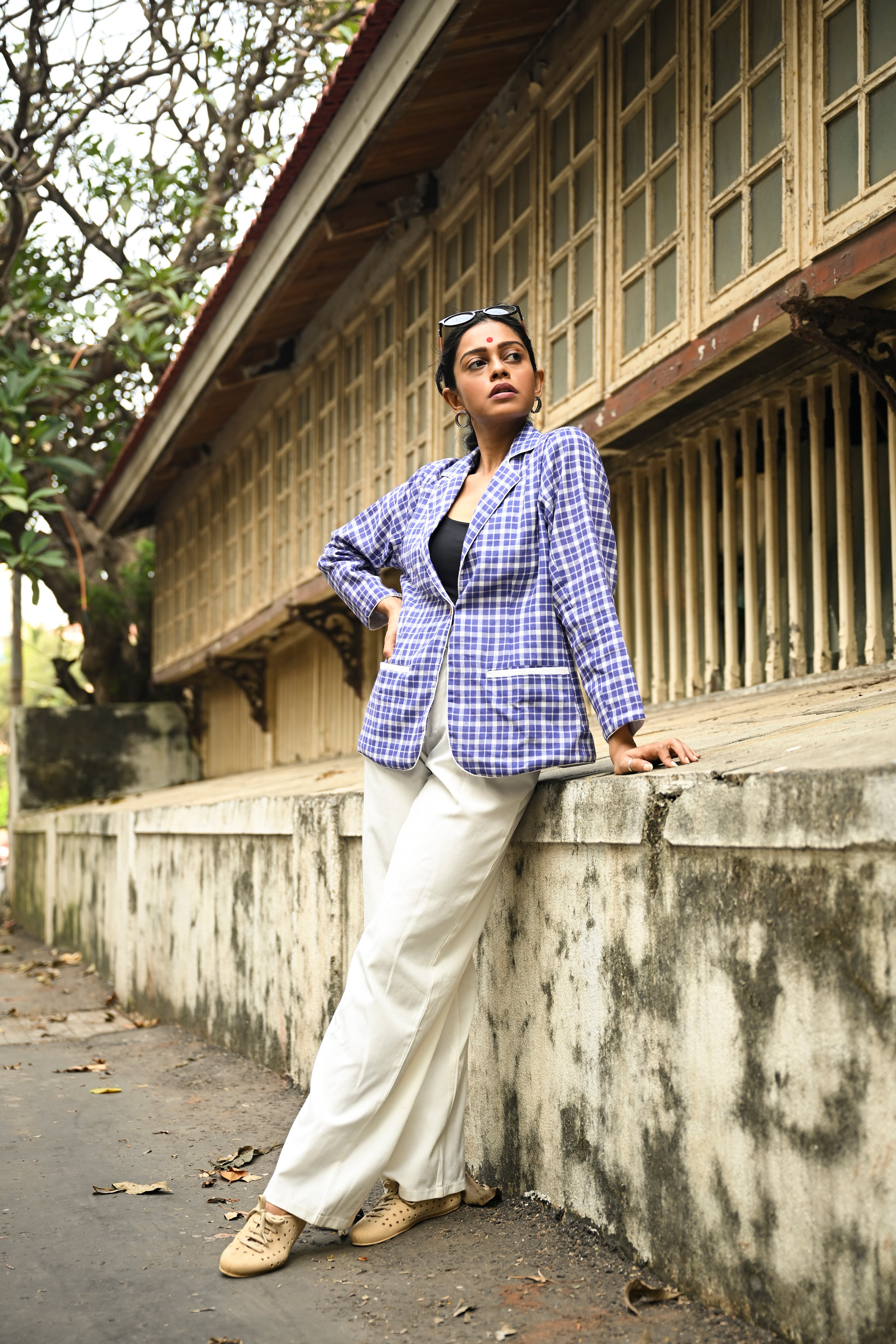 Blue and White Checkered Blazer - Prathaa - weaving traditions