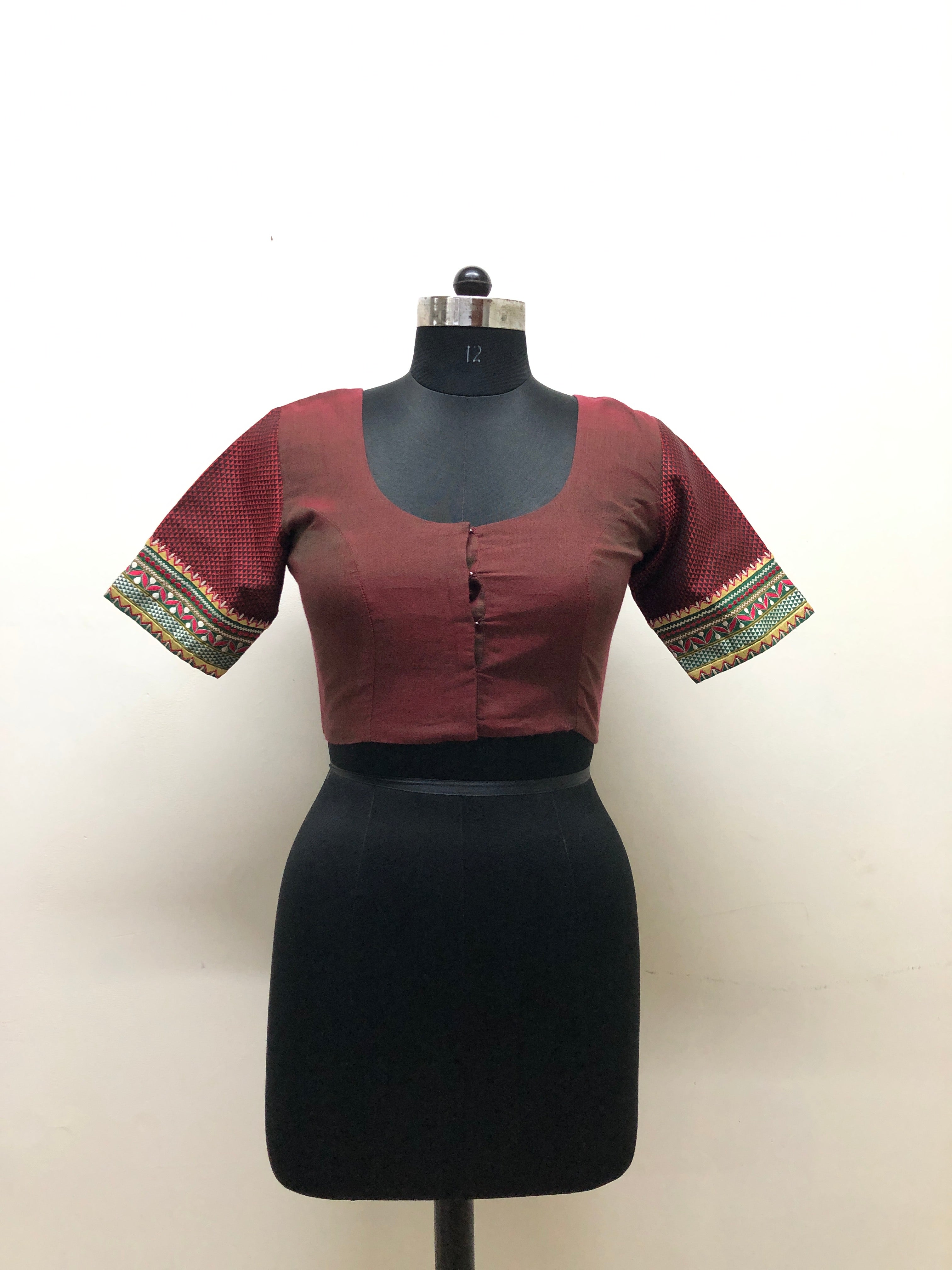 Maroon Blouse with Sleeve Border - Prathaa - weaving traditions