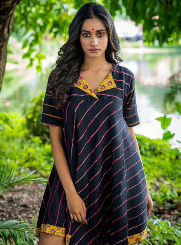 Ratri - Khesh Dress : HIJI BIJI | Relove - Prathaa - weaving traditions