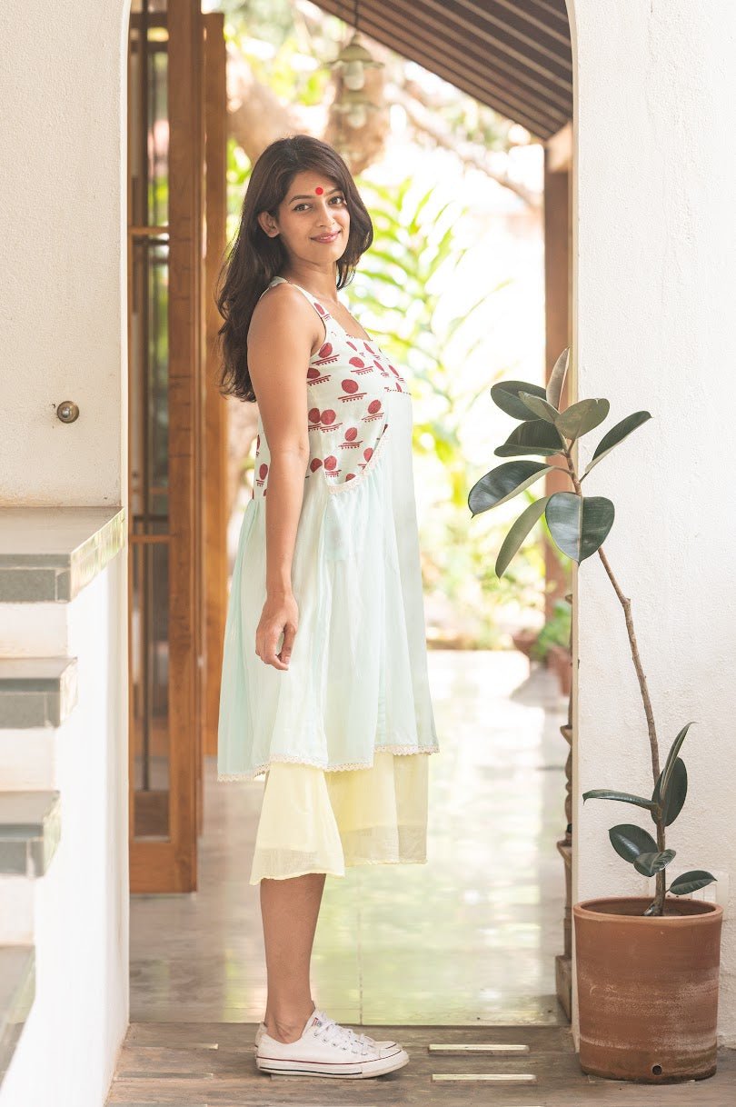 Sleeveless layered dress- SNIGDHA - Prathaa - weaving traditions