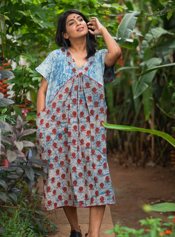 Bawra : Pintucks Kaftan Dress - Prathaa - weaving traditions