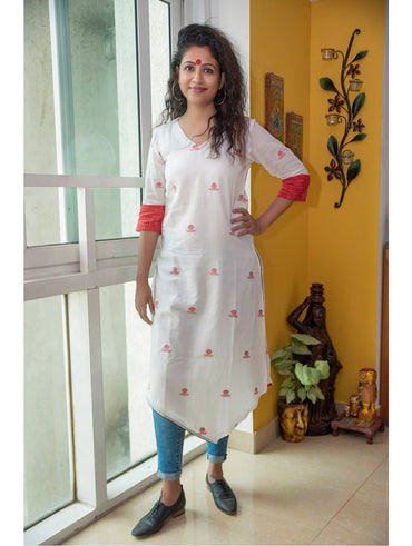 Tunic - White Asymmetrical Tunic In Jamdani Fabric - Prathaa  | modern diwali outfits | jamdani top