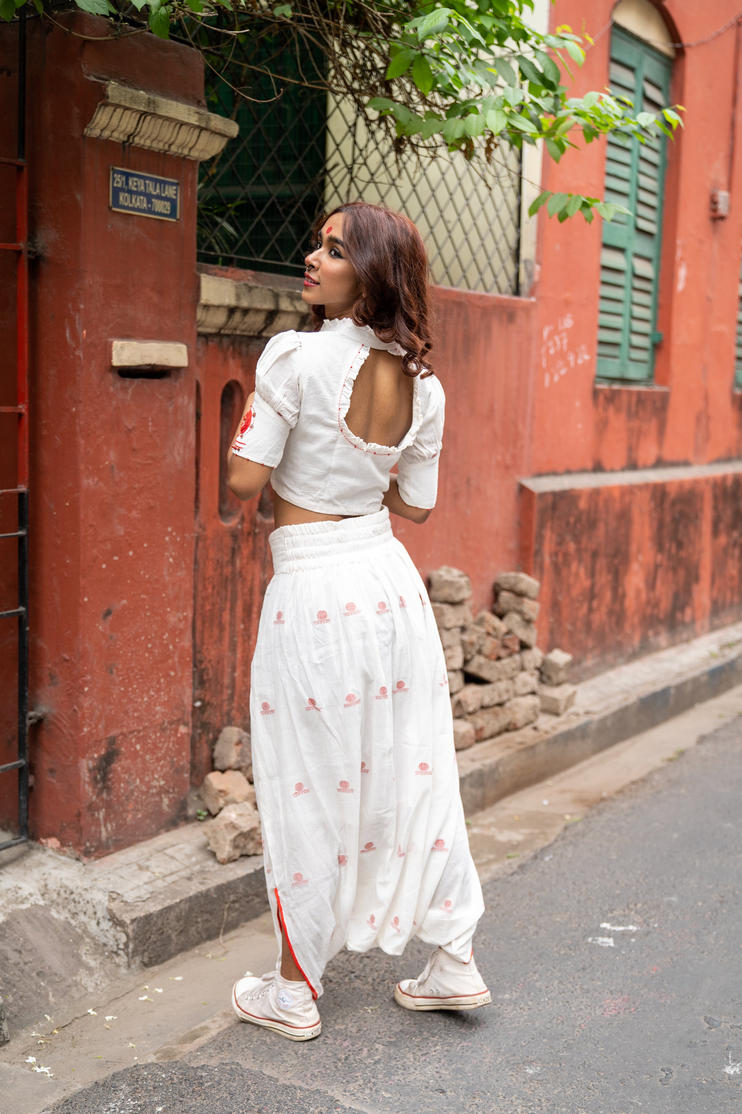 Shvet Victorian Handloom white cotton blouse