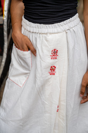 Shvet Lungi White Skirt - Organic Fashion- Bindi Collection