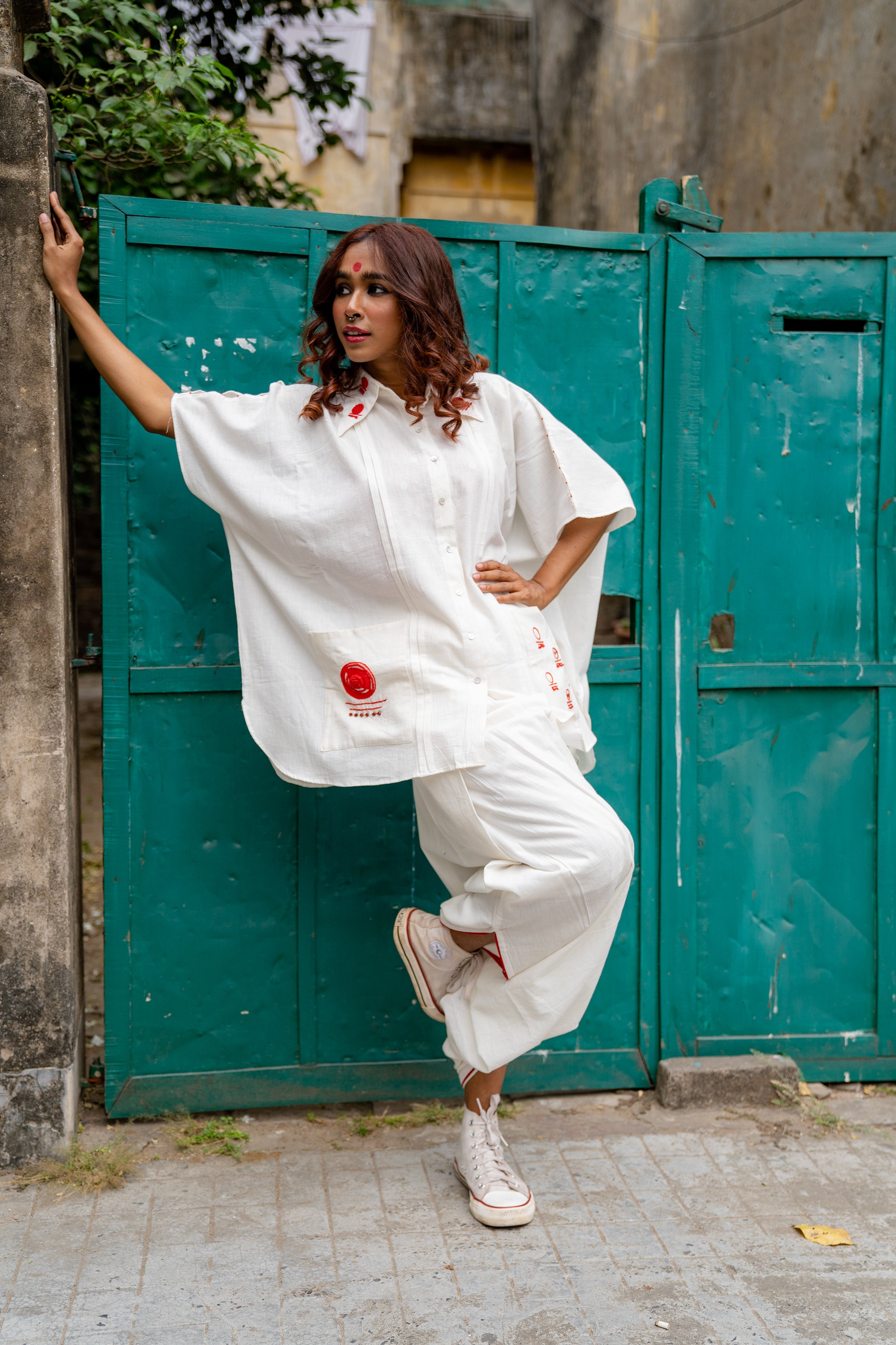 Shvet White Kaftan Mul Handloom Dhoti Set