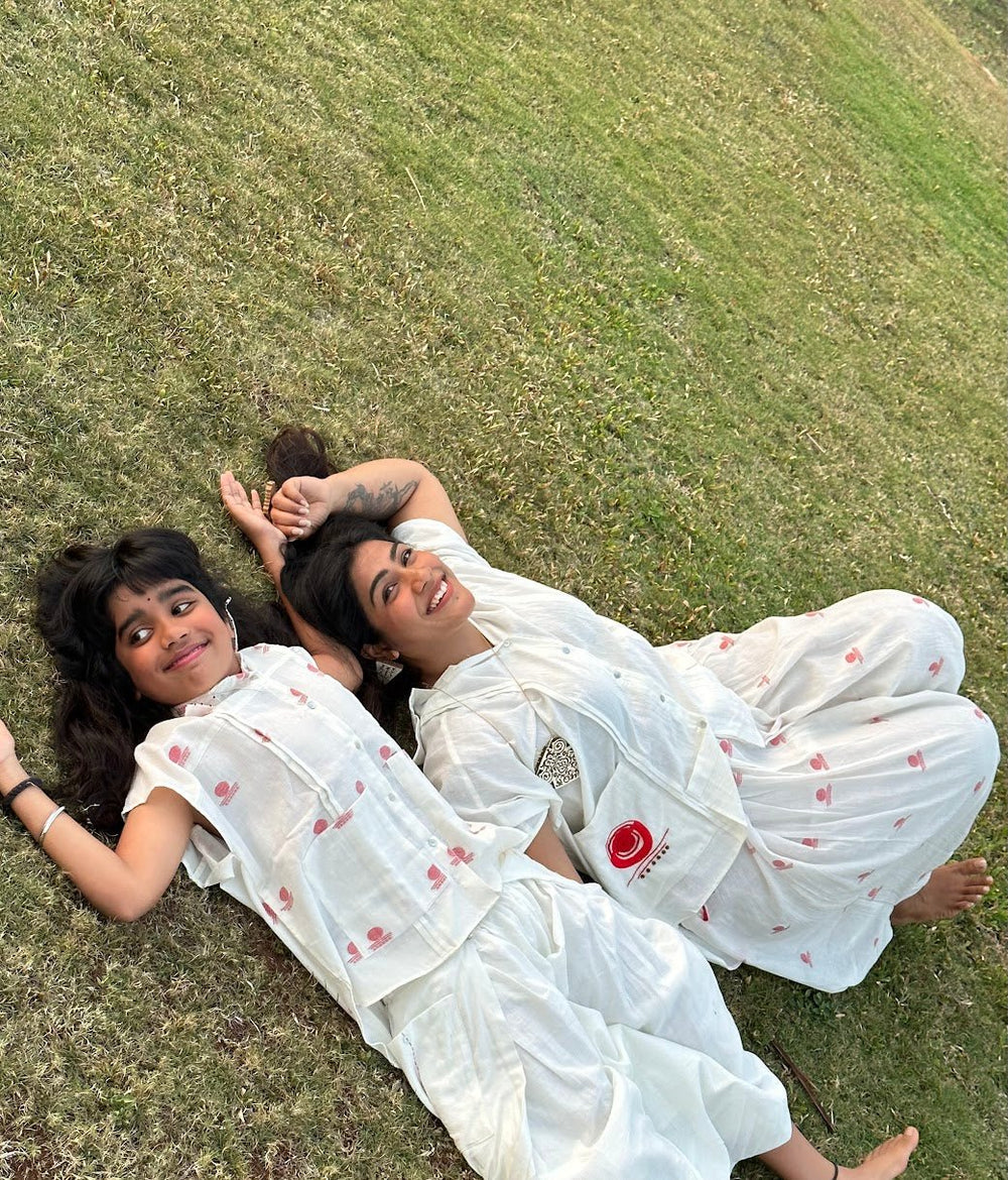Red Handloom Twinning Kaftan Dhoti Set thumbnail 5