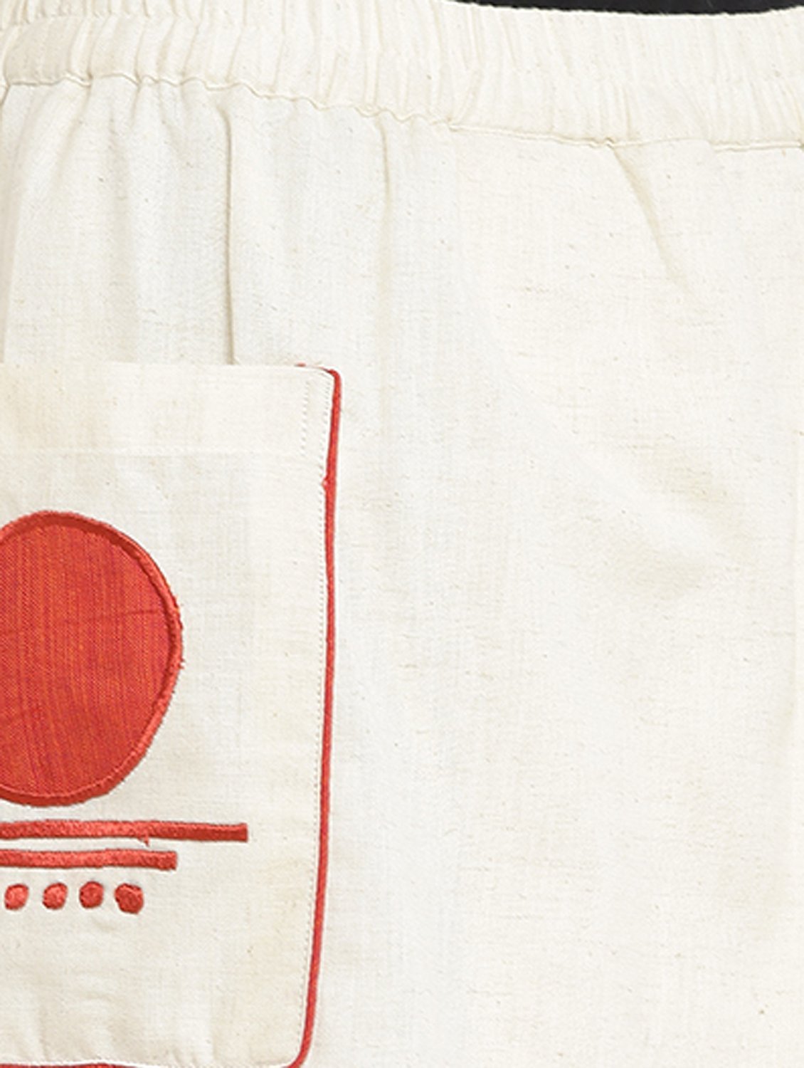 Off White Handloom Lungi Skirt With Bindi Motif Patch Pocket - Prathaa - weaving traditions