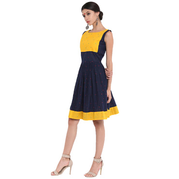 Dress - Dual color sleeveless handloom dress - Prathaa