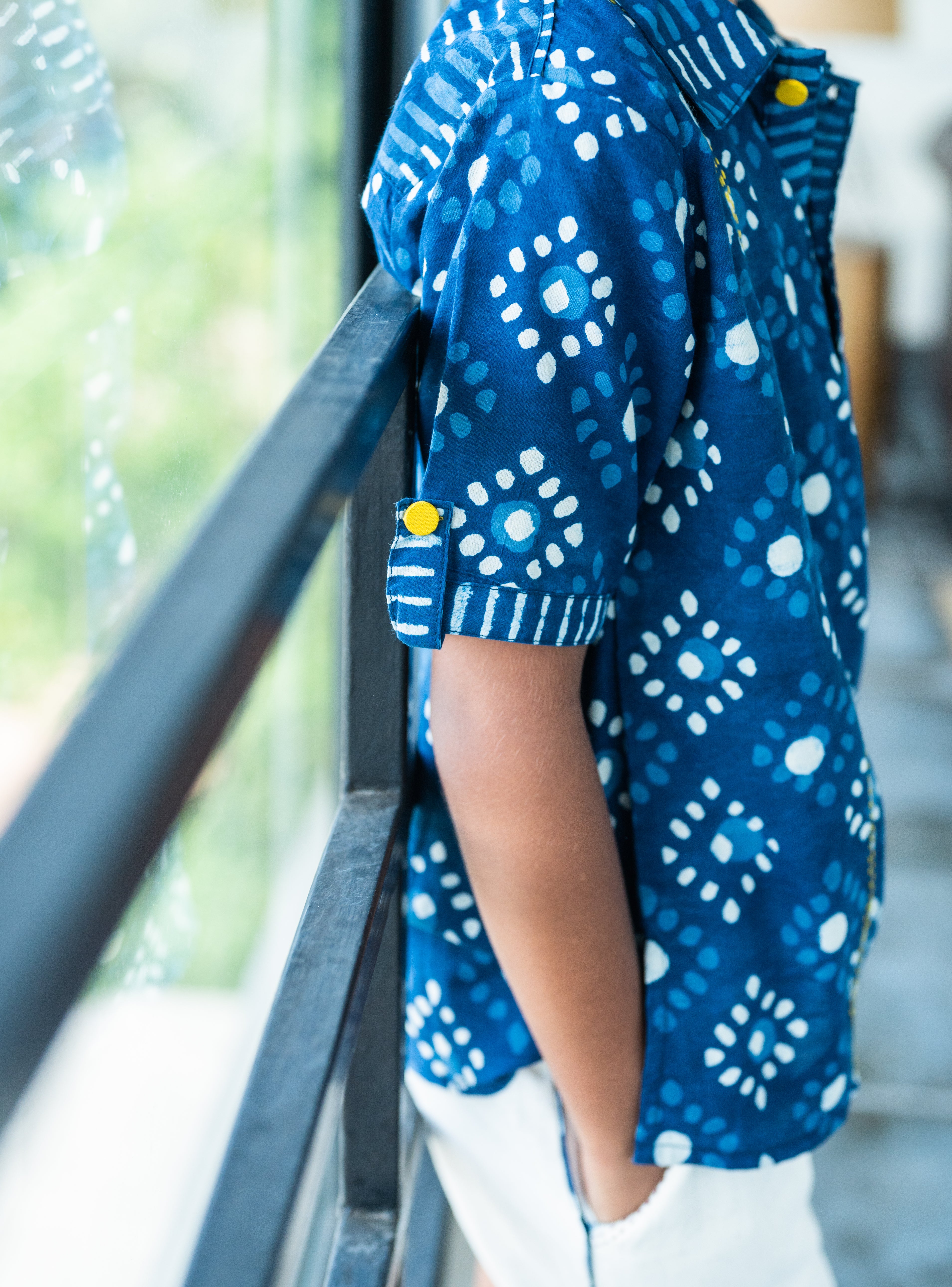 Indigo Dabu Shirt - Prathaa - weaving traditions