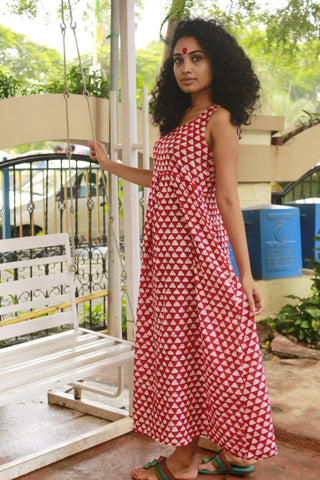 Dress - Red Triangle Print Maxi Dress - Prathaa