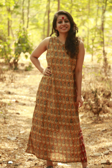 Tunic - Back Slit Paisley Print Tunic - Prathaa