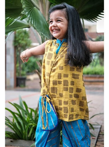 Kids Mustard Checks Kurti - Prathaa - weaving traditions